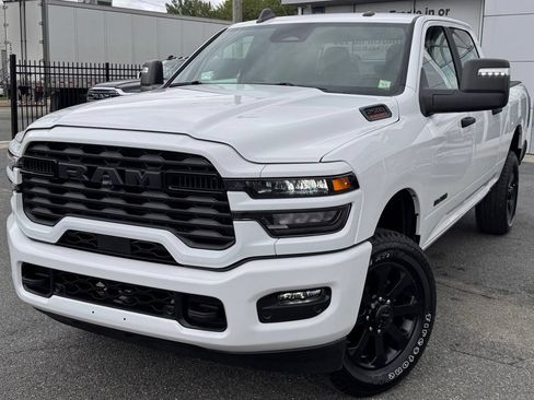 New 2026 RAM 2500 Big Horn AWD/4WD image 3