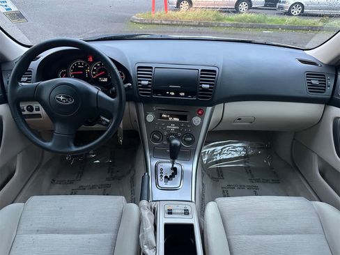 Used 2007 Subaru Outback 2.5i image 9