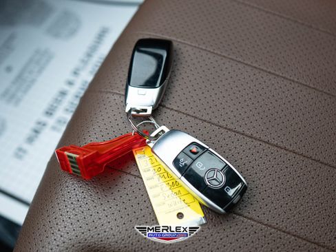 Used 2018 Mercedes-Benz E 300 w/ Premium 1 Package image 53