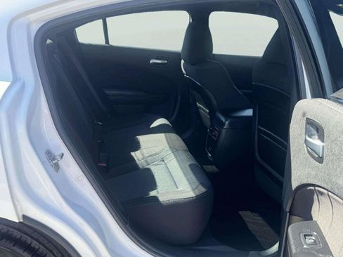 Used 2019 Dodge Charger SXT w/ Blacktop Package RWD image 39