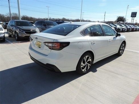 Used 2024 Subaru Legacy Premium image 5