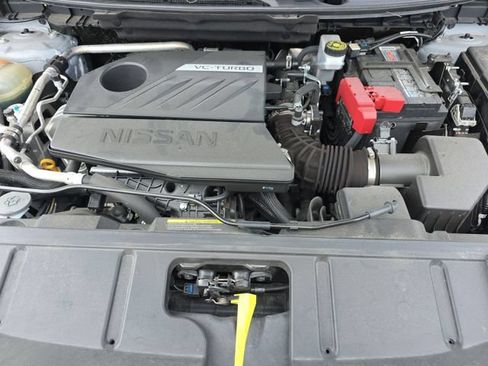 Used 2025 Nissan Rogue SV FWD image 23