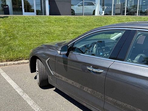 Used 2020 Genesis G70 2.0T AWD/4WD image 4