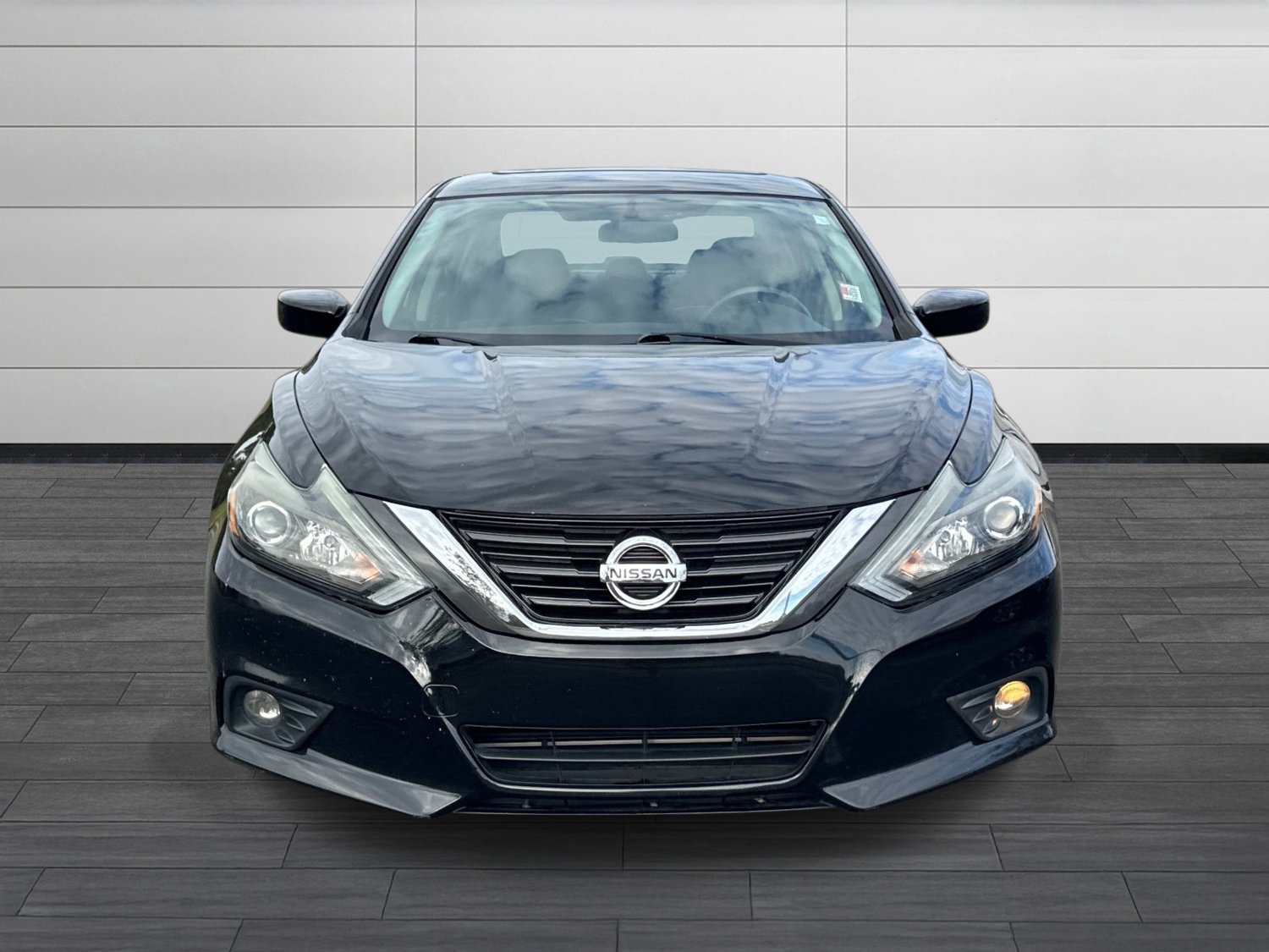 Used 2016 Nissan Altima 2.5 SR w/ Interior Lighting Package FWD image 11