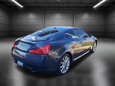 Used 2013 INFINITI G37 x w/ Premium Pkg image 3