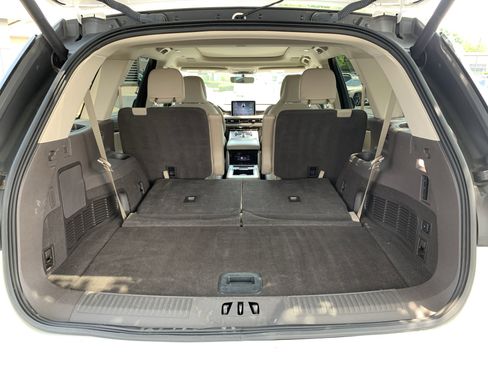Used 2022 Lincoln Aviator Reserve w/ Equipment Group 201A AWD/4WD image 34