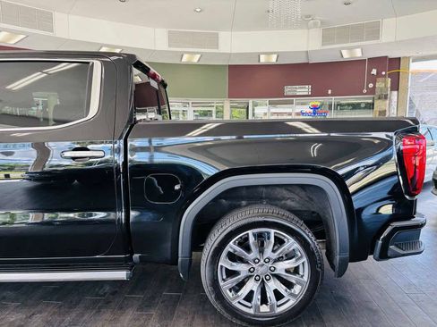 Used 2025 GMC Sierra 1500 Denali w/ Denali Reserve Package AWD/4WD image 14