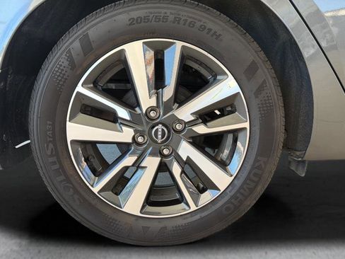 Certified 2025 Nissan Versa SV w/ Trunk Package FWD image 24