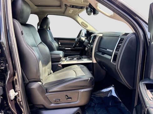 Used 2015 RAM 1500 Laramie w/ Convenience Group AWD/4WD image 28