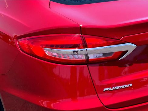 Used 2020 Ford Fusion S FWD image 29