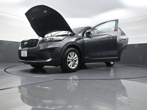 Used 2019 Kia Sorento AWD w/ LX Convenience Package image 32