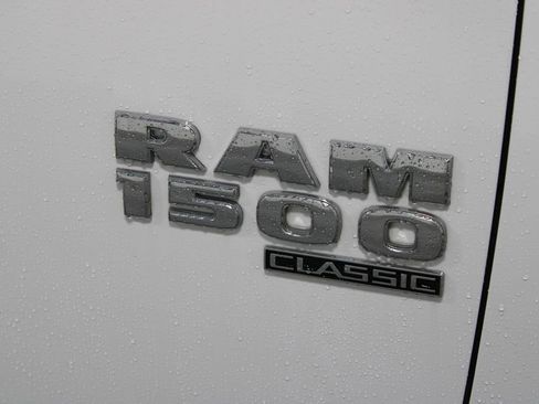 Used 2024 RAM 1500 Classic SLT image 12