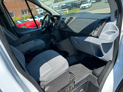 Used 2018 Ford Transit 250 130 Medium Roof RWD image 13