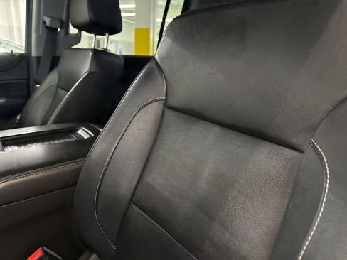 Used 2016 Chevrolet Suburban LT image 8