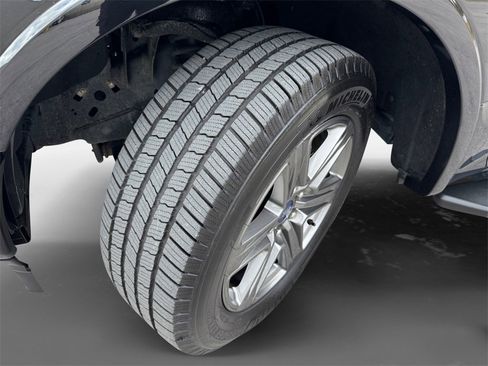 Used 2020 Ford F150 XLT w/ Equipment Group 302A Luxury image 10