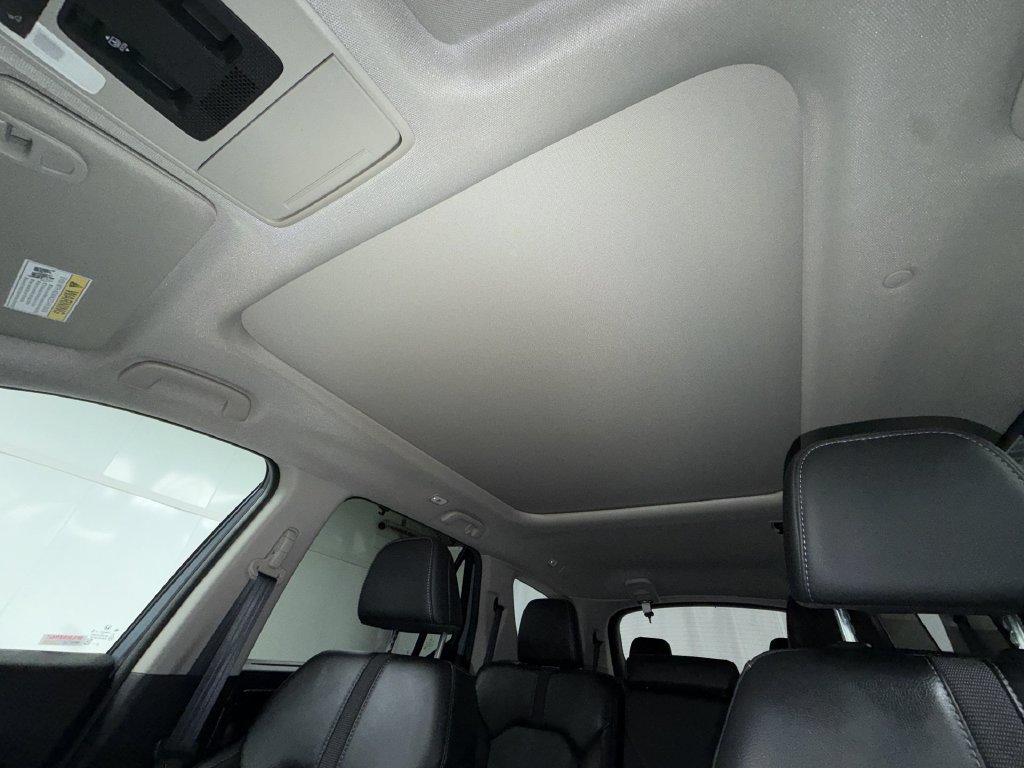Used 2025 Honda Pilot Touring image 25