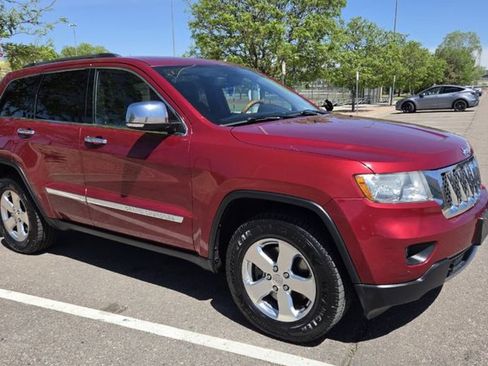 Used 2013 Jeep Grand Cherokee Overland AWD/4WD image 1