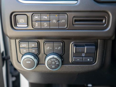 Used 2022 GMC Yukon AT4 w/ Max Trailering Package AWD/4WD image 21
