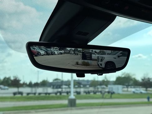 Certified 2021 GMC Yukon Denali w/ Denali Ultimate Package AWD/4WD image 35