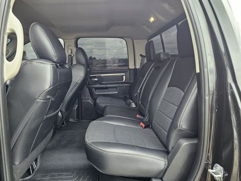 Used 2018 RAM 2500 Big Horn w/ Sport Appearance Group image 17