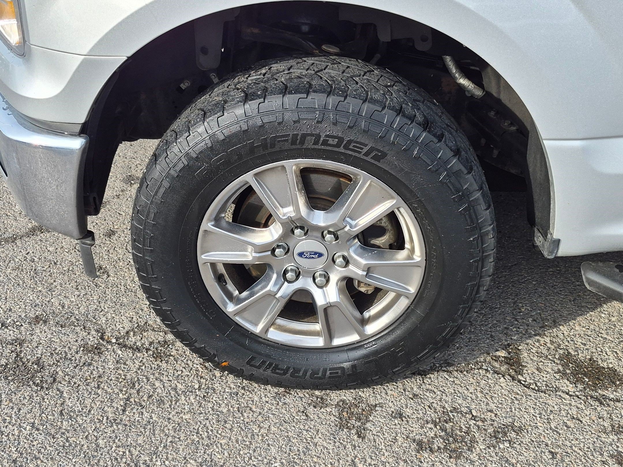 Used 2017 Ford F150 XLT w/ Equipment Group 302A Luxury AWD/4WD image 11