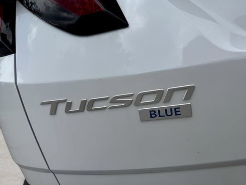 Used 2025 Hyundai Tucson Blue AWD/4WD image 9