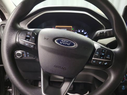 Used 2021 Ford Escape SE image 18