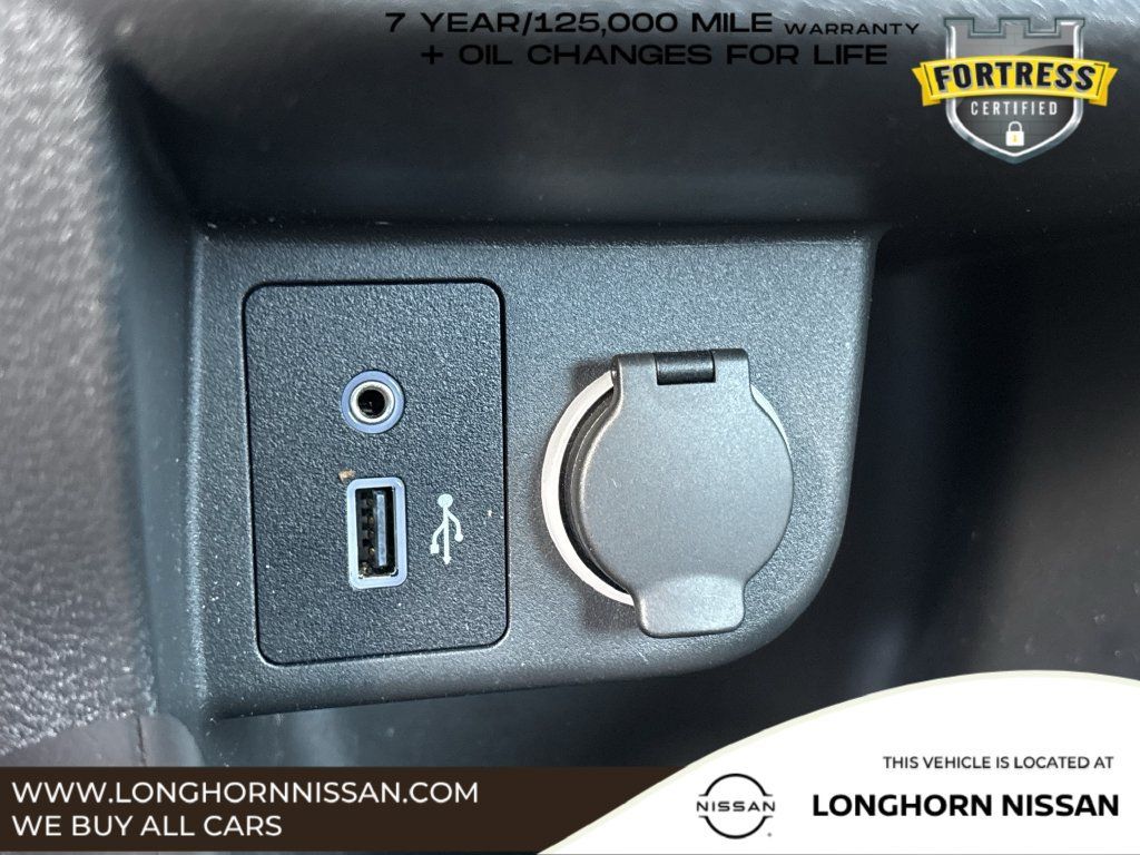 Used 2025 Nissan Kicks Play S FWD image 17
