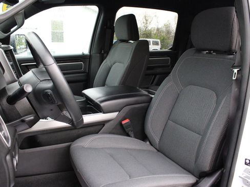 Used 2023 RAM 1500 Big Horn AWD/4WD image 17