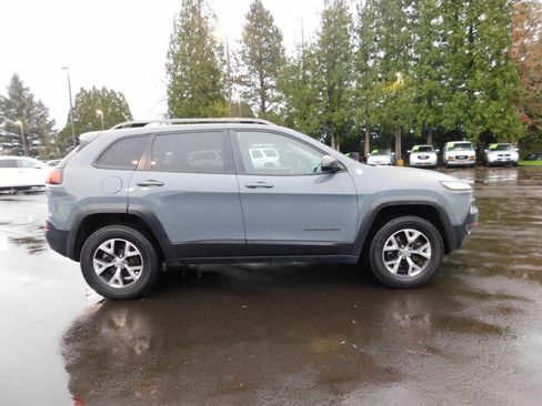 Used 2014 Jeep Cherokee Trailhawk w/ Leather Interior Group image 22