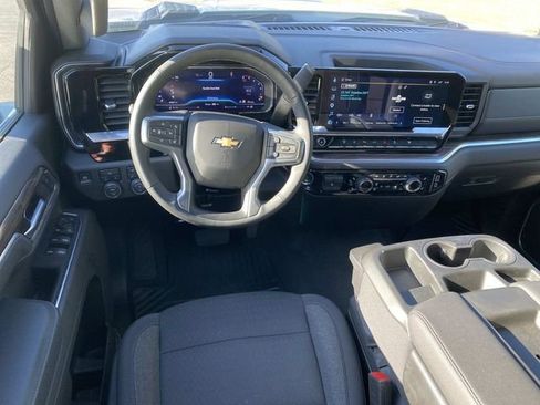 Used 2025 Chevrolet Silverado 3500 LT w/ Safety Package AWD/4WD image 18