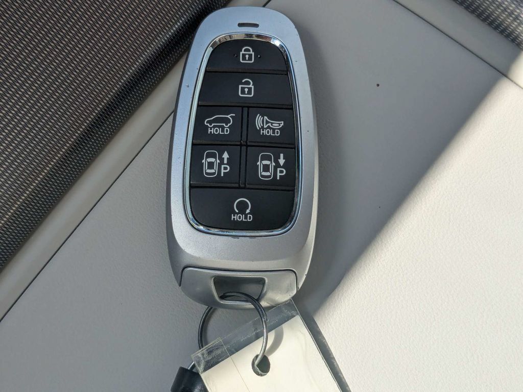 Used 2025 Hyundai Palisade Calligraphy FWD image 46