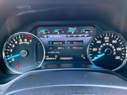 Used 2015 Ford F150 Lariat image 26