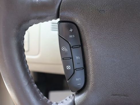 Used 2008 Buick Lucerne CXL w/ Driver Confidence Package FWD image 8