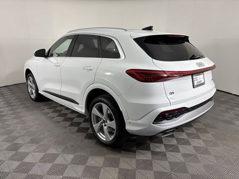 Used 2025 Audi Q5 Premium Plus w/ Premium Plus image 5