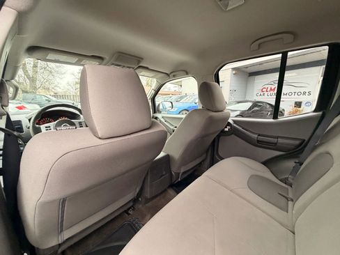 Used 2015 Nissan Xterra S w/ Value Package image 13