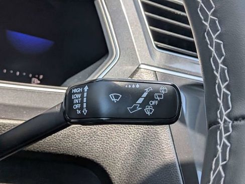Certified 2022 Volkswagen Tiguan SE AWD/4WD image 33