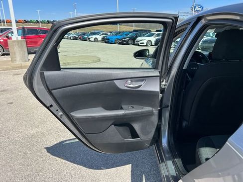 Used 2024 Kia Forte LXS w/ LXS Technology Package image 38