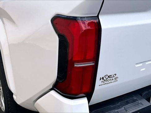 Certified 2024 Toyota Tacoma SR5 RWD image 29