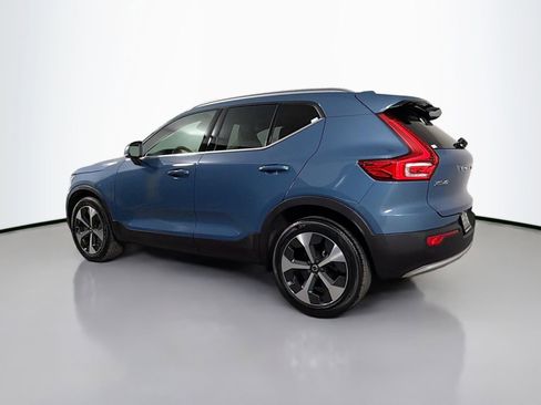 Certified 2023 Volvo XC40 B5 Plus w/ Protection Package Premier image 8