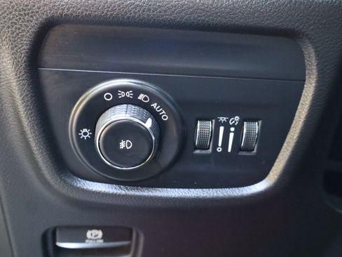 Used 2022 Jeep Grand Cherokee L Overland w/ Advanced Protech Group III RWD image 26