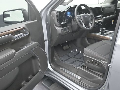 Used 2023 Chevrolet Silverado 1500 RST RWD image 10