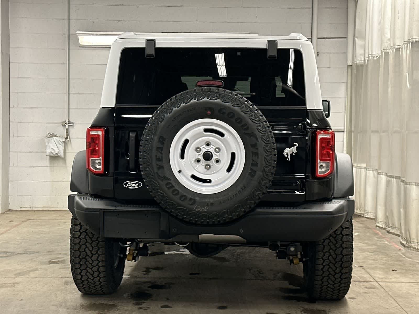 New 2026 Ford Bronco Heritage Edition AWD/4WD image 4