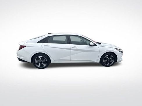 Certified 2023 Hyundai Elantra SEL w/ Convenience Package image 6