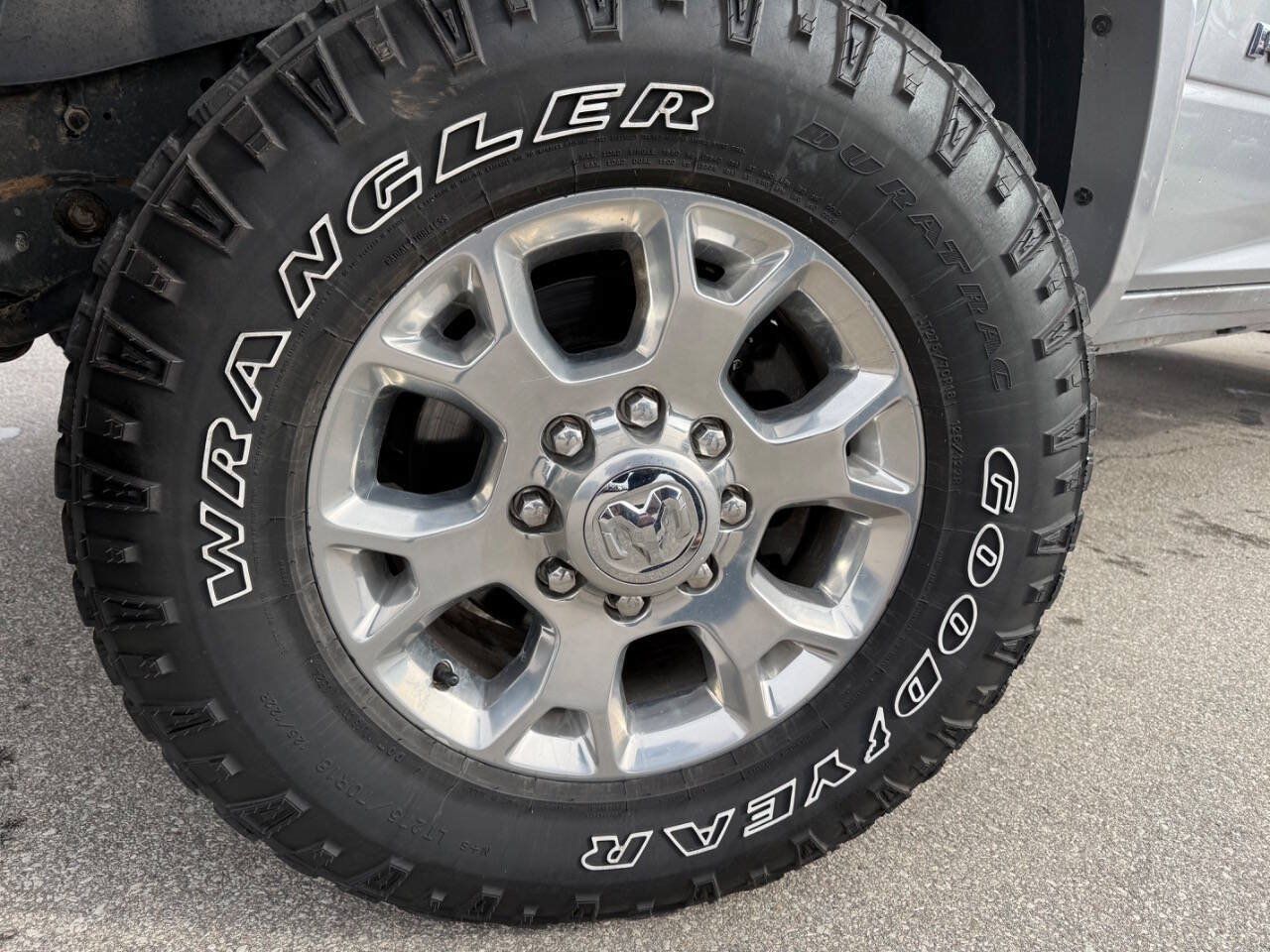 Used 2020 RAM 2500 Laramie AWD/4WD image 36