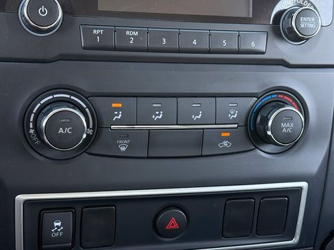 Used 2018 Nissan Titan S w/ S Utility Package AWD/4WD image 21