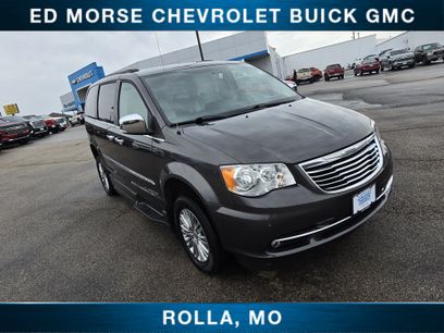 Used 2016 Chrysler Town & Country Touring-L w/ Driver Convenience Group