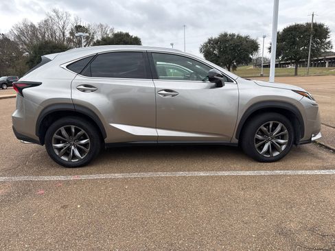 Used 2017 Lexus NX 200t FWD image 2