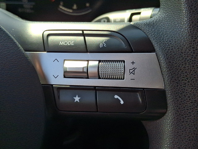 Used 2025 Hyundai Tucson SEL FWD image 19
