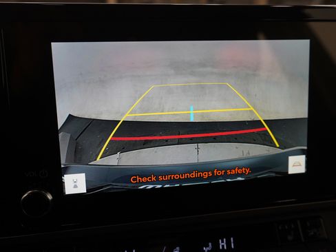 Used 2025 Toyota Camry LE image 28